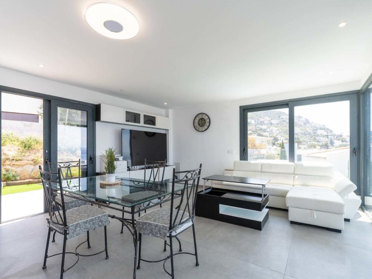 Kaia By Interhome Rosas